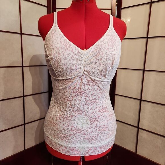Bali Other - Bali Lacy White Camisole Top